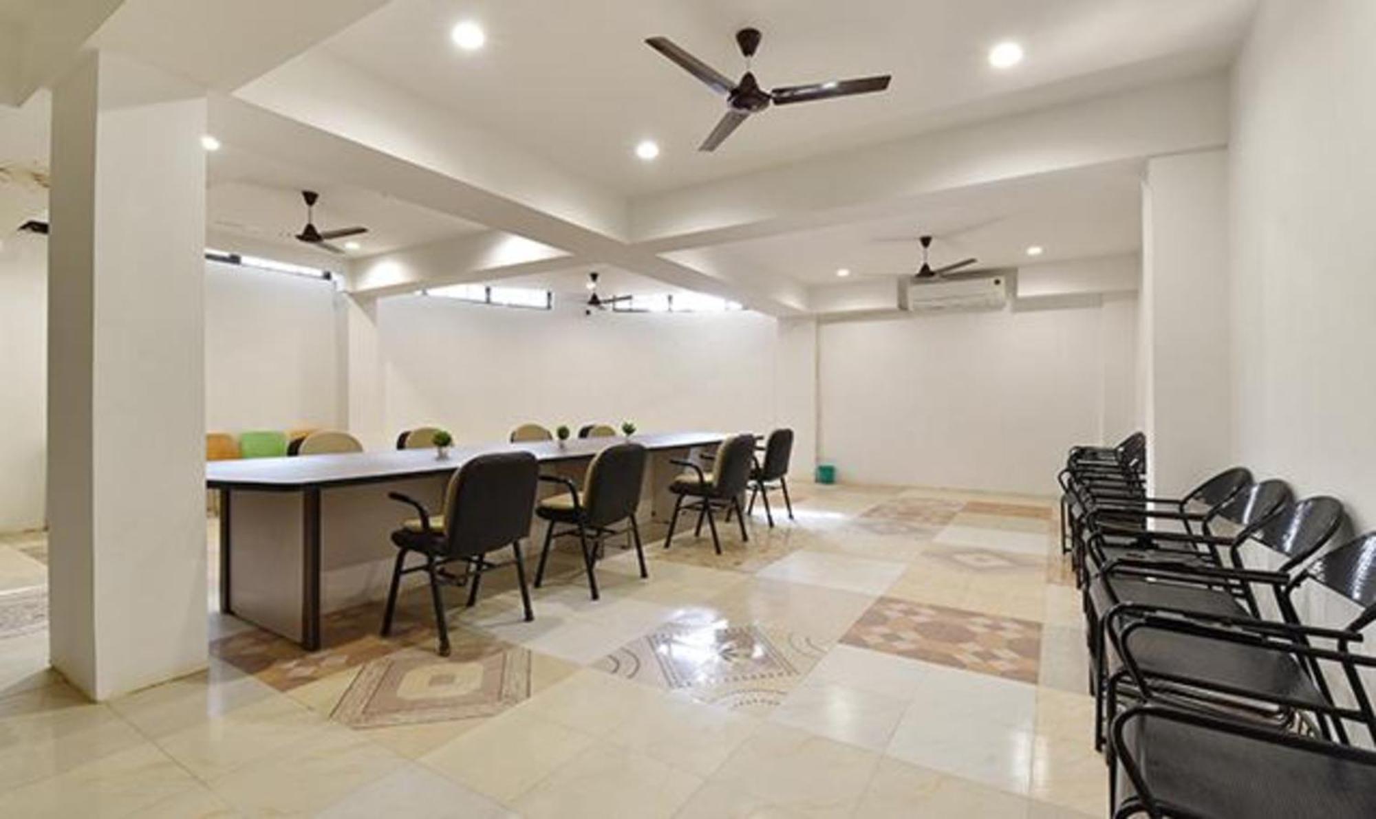Fabhotel Siddharth Corporate - Vavol, Γκαντχιναγκάρ Εξωτερικό φωτογραφία